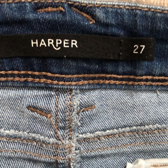HARPER MID RISE SIDE EMBROIDERED JEAN SHORTS size 27 - Picture 5 of 8